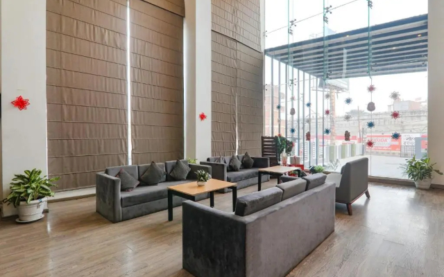 Fabhotel Landmark