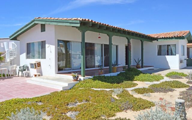 Las Mareas 21 2 Br home by RedAwning