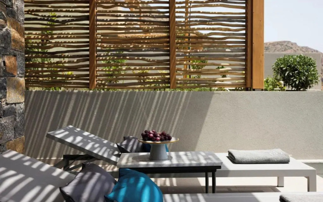 Cayo Exclusive Resort & Spa