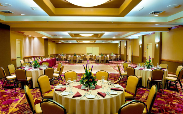 Red Lion Hotel & Conference Center - Seattle/Renton