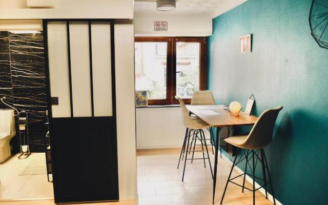 Studio - WIFI - Train Station - Love Bridgi home