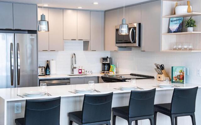 Switchback Suite by Revelstoke Vacations