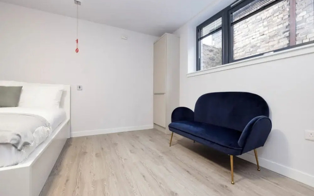 JOIVY Superior Studio near The Meadows