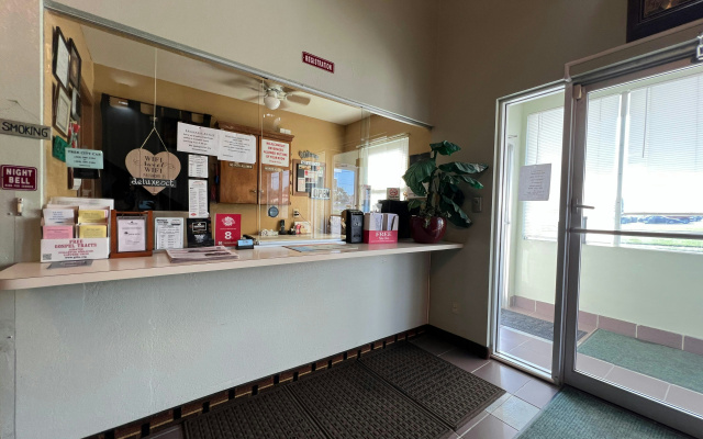 Deluxe Inn Capital O Nebraska City I 29