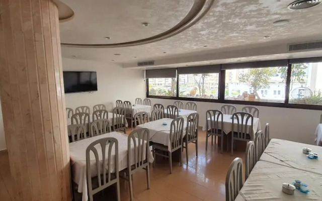 Hotel Yasmine