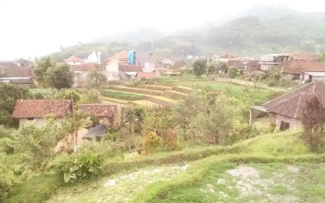 Bata Merah by Airy Rooms