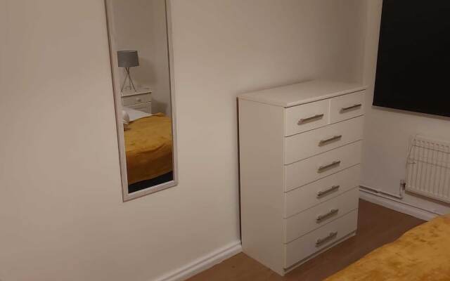 Beautiful 2-bed Apartment in Milton Keynes