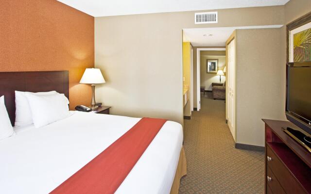 Holiday Inn Express Clearwater East - Icot Center, an IHG Hotel