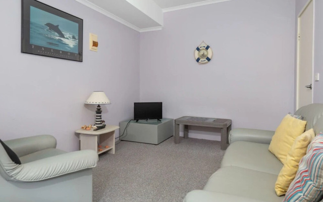 Retreat Beside The Beach - Unit One