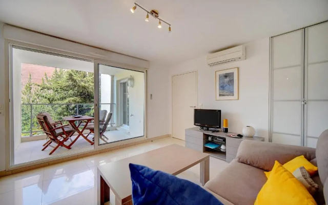 2 PIECES MODERNE AVEC TERRASSE ET PARKING A 3MN DES PLAGES !l- A1B230 - Apartment in Cannes - Photo 4