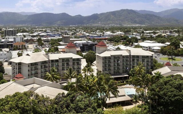 Novotel Cairns Oasis Resort