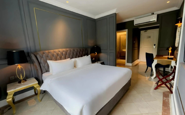 Grand Eska Hotel & Suite