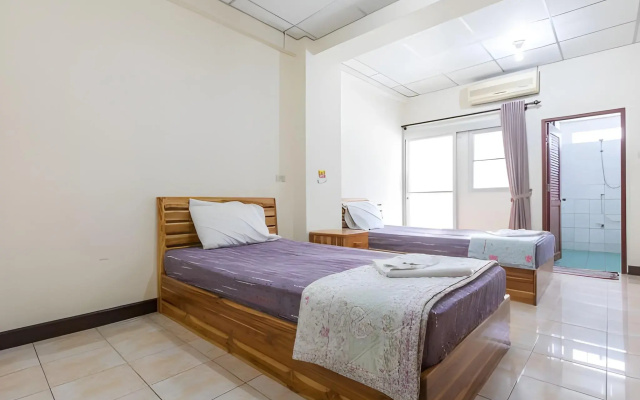 Soi 5 Apartment