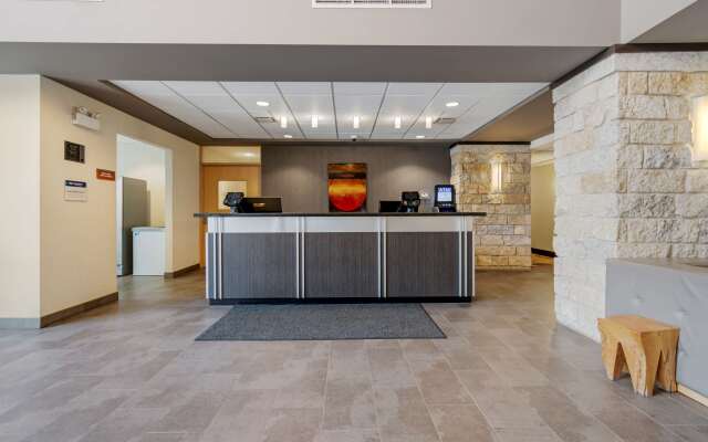 Best Western Plus Eastgate Inn & Suites