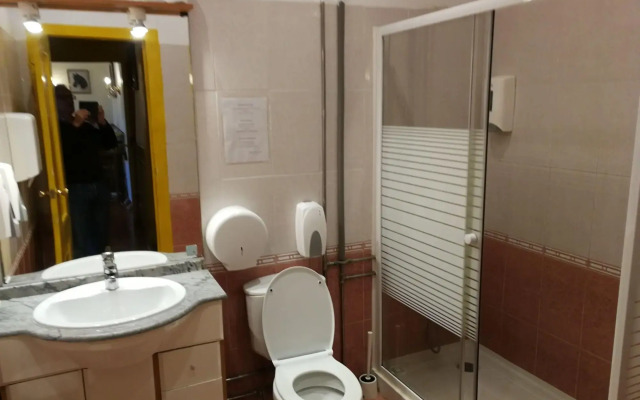 Mana Guest House