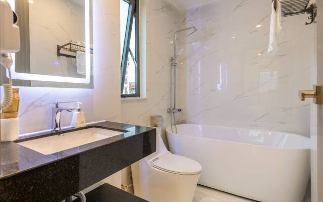 The Home Hotel & Apartment