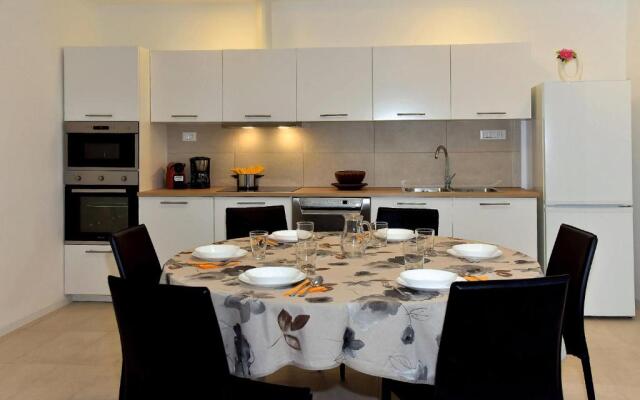 Garda Bloom Holiday Apartments