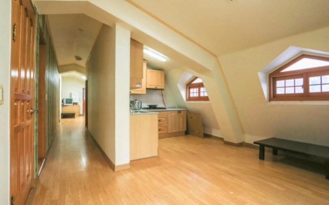 Geojedo Haeseong Beach Pension