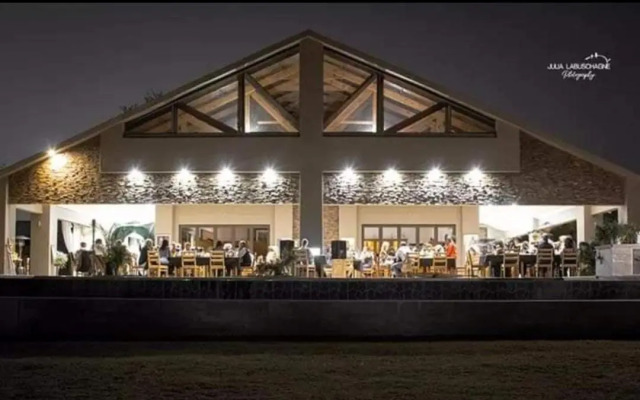 Sandune Lodge