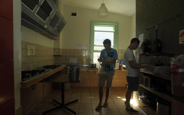 Coolibah Lodge - Hostel
