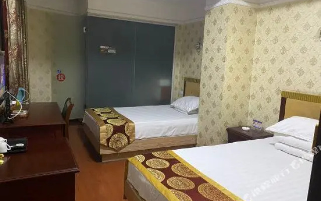 Chuanhui Business Hotel