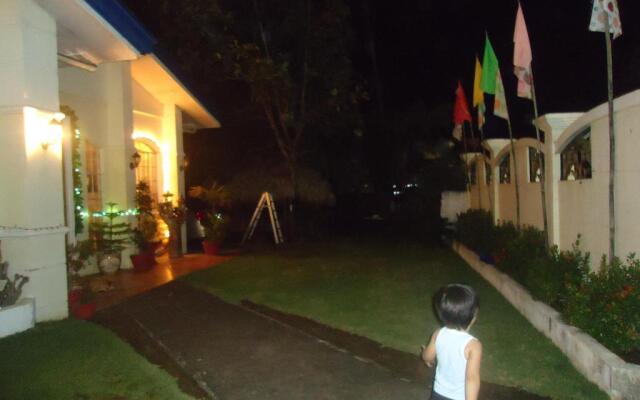 Donsol Aguluz Homestay