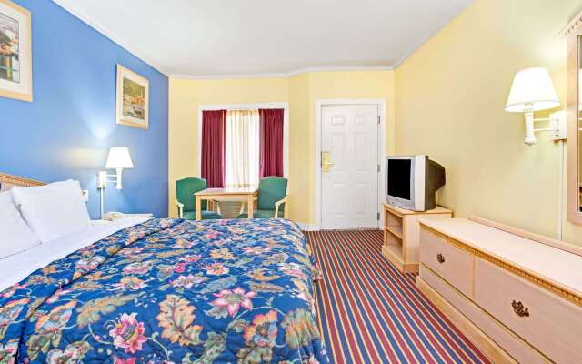 Days Inn by Wyndham Kingsland GA