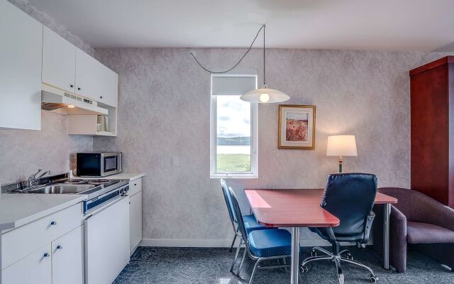 Quality Suites