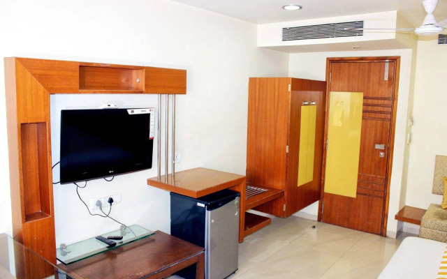 FabHotel Amrit Residency