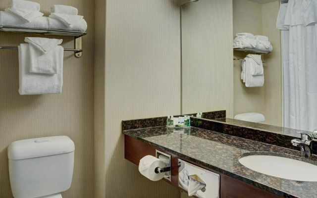 Lakeview Inns & Suites - Slave Lake