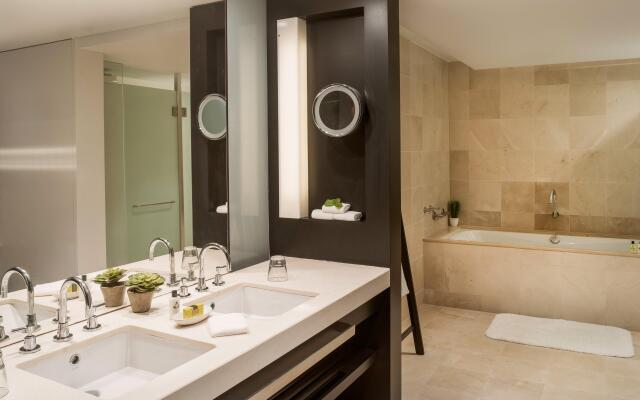 InterContinental Hayman Great Barrier Reef by IHG