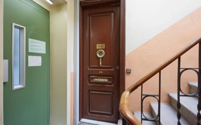 42ARA156 - Spacious apartment in Eixample