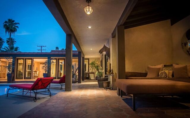 Villa Carmelita - The Sonny & Cher House