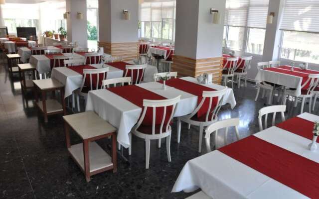 Kyme Otel