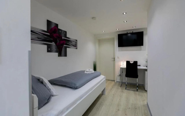 Hotel Rühen, 24 Stunden Check in, kostenfreie Parkplätze