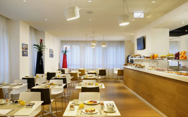 Unas Century Milano