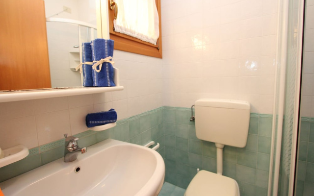 Seaside Apartment With Shared Pool