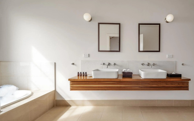 Piermont Retreat Swansea