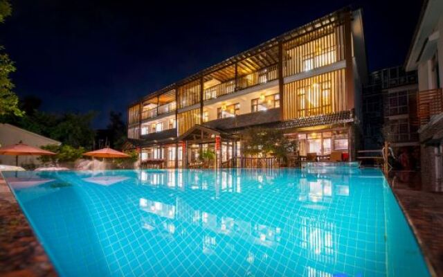 Yunqi · She Hostel