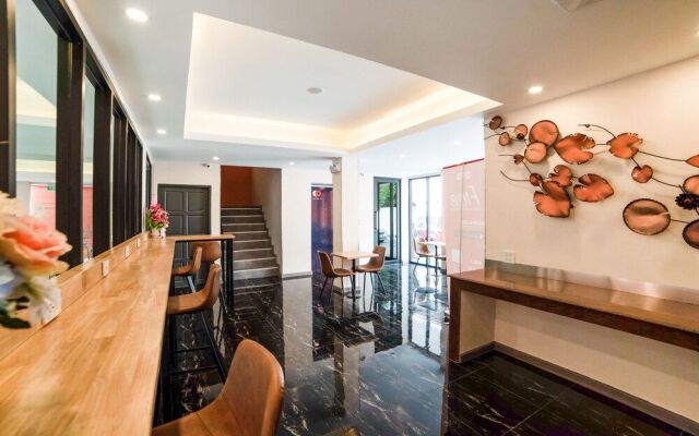 Capital O 445 Ongkara