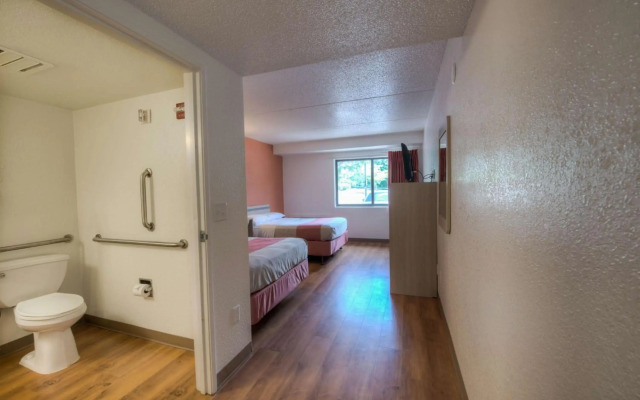 Motel 6 New Haven - Branford, CT