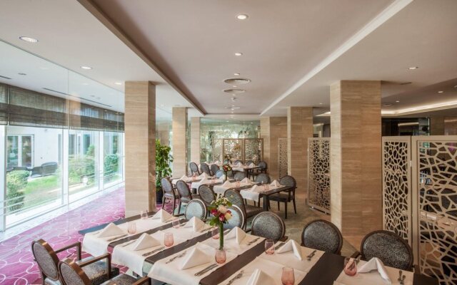 Crowne Plaza Bucharest by IHG