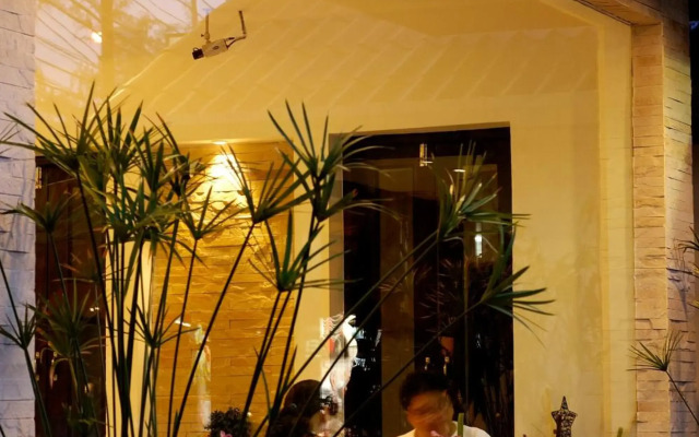 Safari Beach Hotel