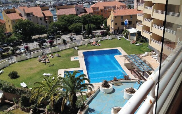 1 Br Apartment Sleeps 4 Ava 1155