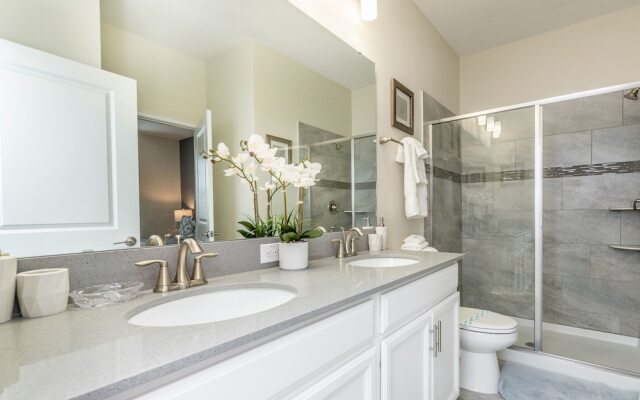 1662 Moonvalley Drive