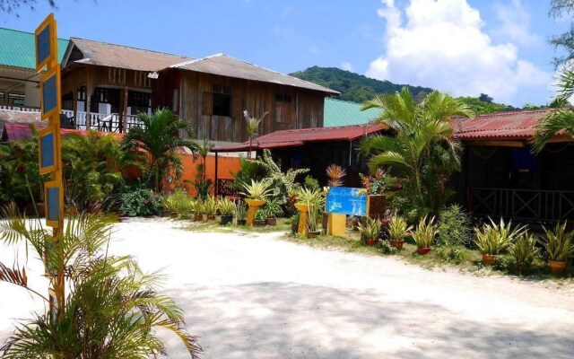 Bayu Dive Lodge