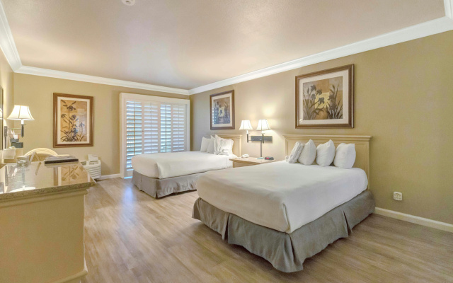 Indian Wells Resort Hotel - Image 3