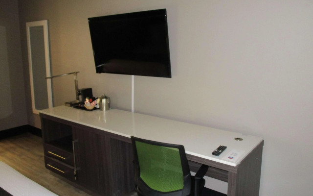 SureStay Plus Hotel by Best Western Point Richmond