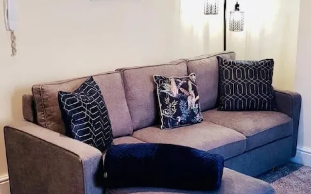 Three Bed Apt Beach View Brighton by Sojo Stay