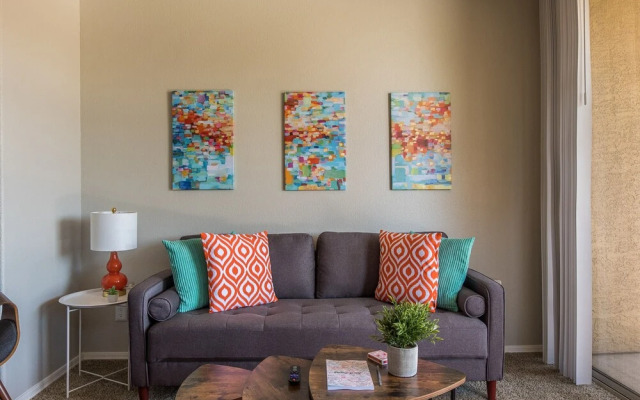 FRONTDESK North Scottsdale Paradise Valley Apts